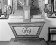 Autel, 2 gradins d'autel, tabernacle (maître-autel), chapelle Saint-Gildas (Pont-Scorff)