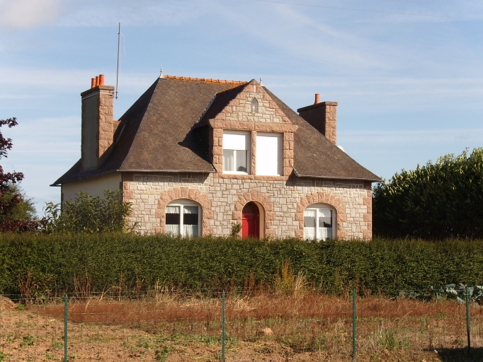 Maison, rue de Tréguier (Penvénan)