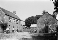 Les maisons et fermes sur la commune de Glomel