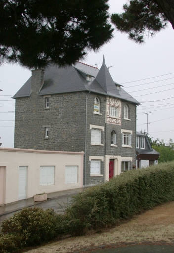 Hôtel de voyageurs, 9 rue de la Gare (Saint-Quay-Portrieux)