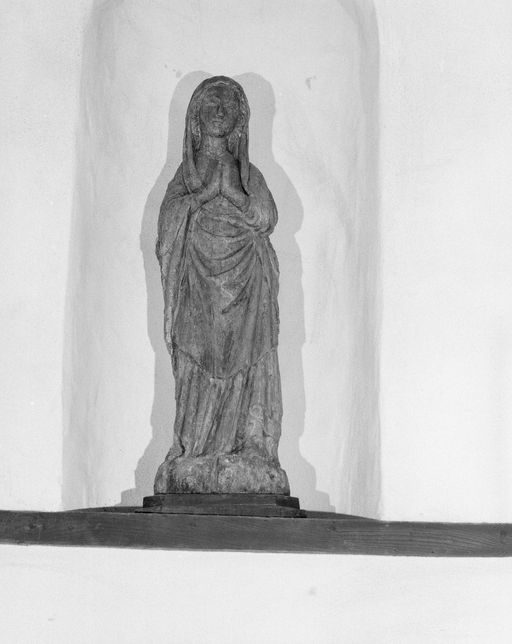 Statue : Vierge, chapelle des Bénédictins (Josselin)