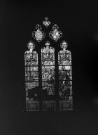 Verrière (4) : monseigneur de Neufville et saint Pol de Léon, Jésus bénissant les enfants, scènes de la vie de la Vierge, Vierge (baies 42, 14, 17), cathédrale de Saint-Paul-Aurélien (Saint-Pol-de-Léon)