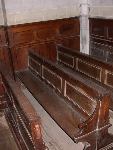 Ensemble de 2x3 bancs de fidèles