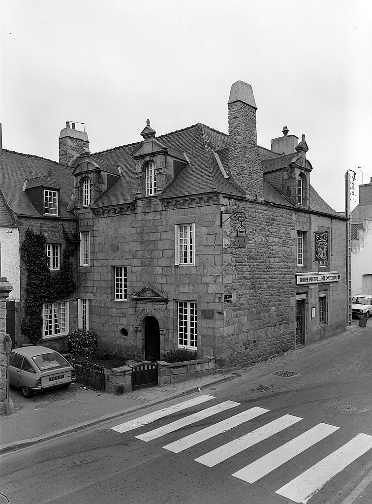 Maison, 11 rue du Colombier (Saint-Pol-de-Léon)