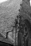 Acrotères (12), église paroissiale Saint-Servais (Saint-Servais)
