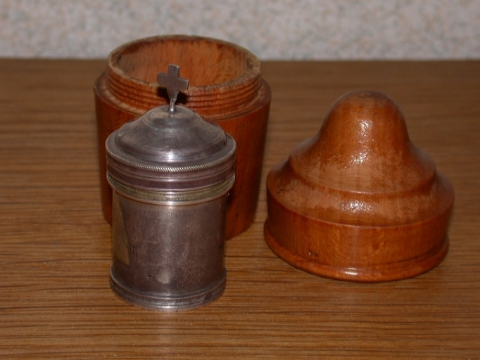 Ampoule à saint chrême