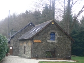 Moulin à farine du Pont Domjean, actuellement maison (Mûr-de-Bretagne fusionnée en Guerlédan en 2017)