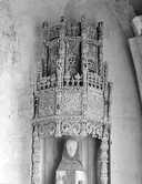 Niche (suspendu), chapelle Saint-Fiacre (Le Faouët)