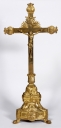 Garniture d'autel 1 : croix d'autel, 4 chandeliers d'autel