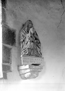 Groupe sculpté : sainte Anne trinitaire, chapelle Saint-Philibert (Gourin)