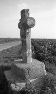 Croix de chemin, Pors Allan (Tréflaouénan)