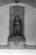 Statue, niche (statuette, d'applique) : Vierge orante, église paroissiale Saint-Claude (Rostrenen)