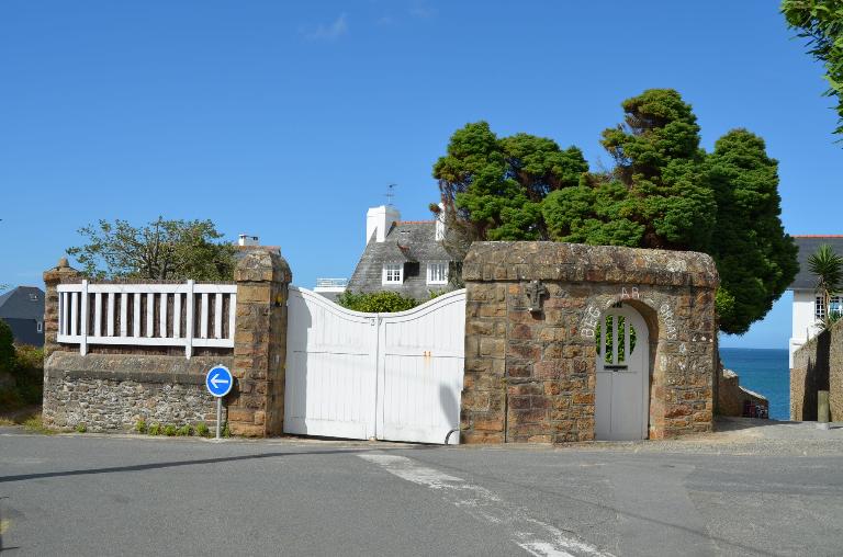 Villa Beg-ar-Groas, 37 rue de Kermenguy (Carantec)