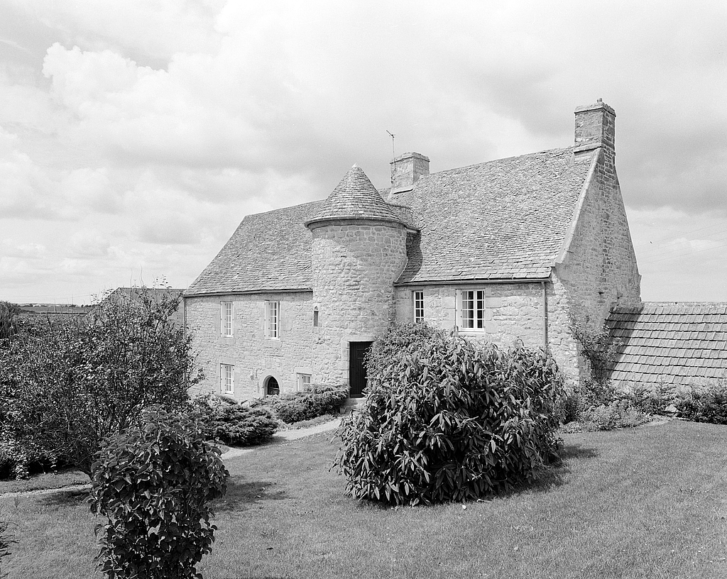 Manoir, Créac'h Quérault (Mespaul)