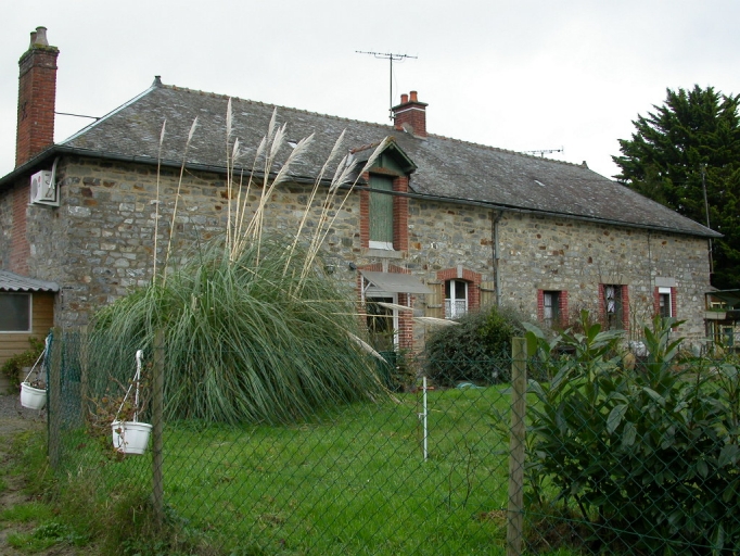 Ferme, 3 rue des Rosiers (Melesse)