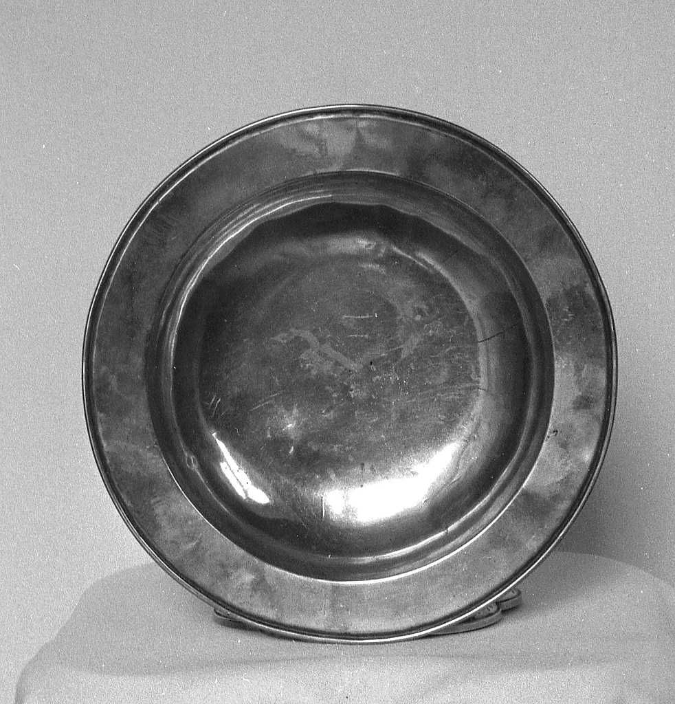 Plat (4), église paroissiale Saint-Jérôme (Cast)