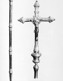Croix de procession, église paroissiale Saint-Gildas (Auray)