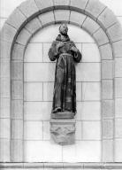 Statue (grandeur nature) : saint François d'Assise, église paroissiale Saint-Séverin (Saint-Ségal)