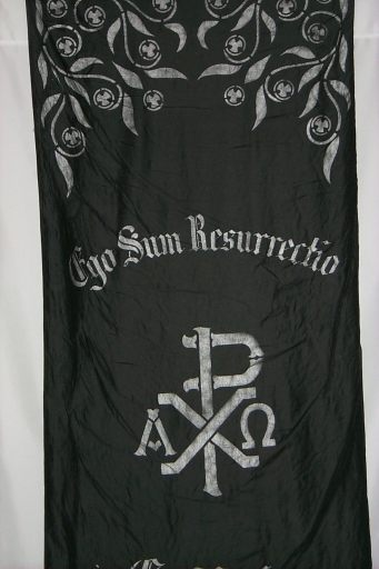 Ensemble de 8 tentures funéraires