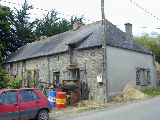 Alignement de deux logis, l'Eméheuc ; Laimeheuc (Maxent)