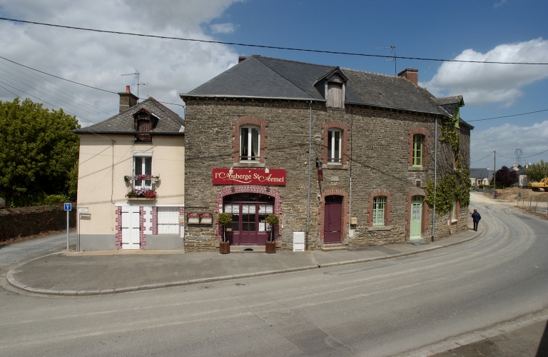 Immeuble, route de Châteaugiron, n°3-5 (Saint-Armel)