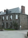 Maison, 5 place de l'Eglise (Pleugueneuc)
