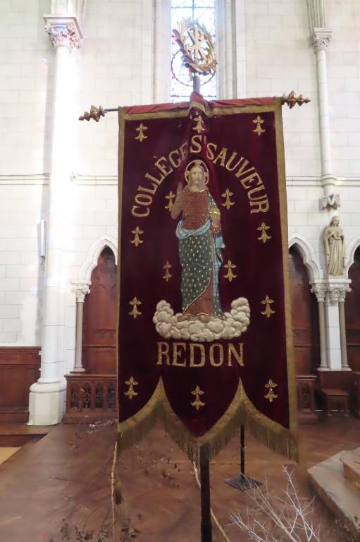 Bannière de procession : Collège Saint-Sauveur, Association catholique des anciens élèves, chapelle des congrégations, lycée Saint-Sauveur (Redon)