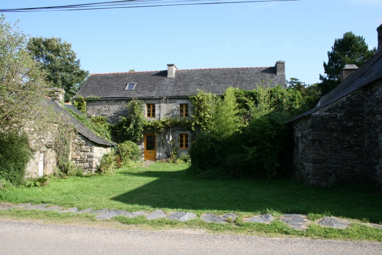 Ensemble de quatre anciennes fermes, Kerbruc (La Feuillée)