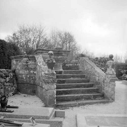 Croix de cimetière (Locqueltas)