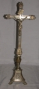 Garniture d'autel 4 : croix et série de 10 chandeliers