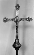 Croix de procession, église paroissiale Saint-Martin (Goven)