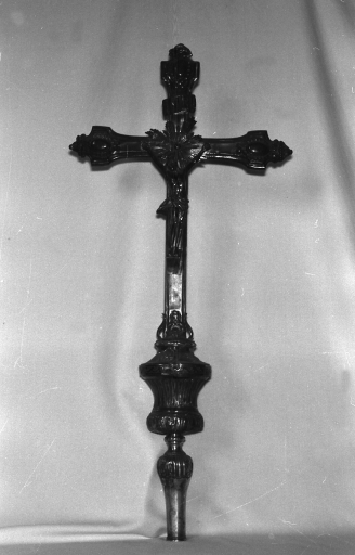 Croix de procession 1 (Noyal-sous-Bazouges)