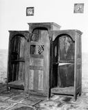 Confessionnal, chapelle Saint-Julien, le Bois du Gué (Saint-Servant-sur-Oust)