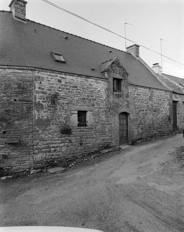 Ferme, Gorvello (Theix fusionnée en Theix-Noyalo en 2016)