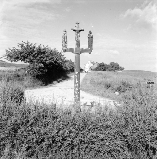 Calvaire, Croas Maudennou (Dinéault)