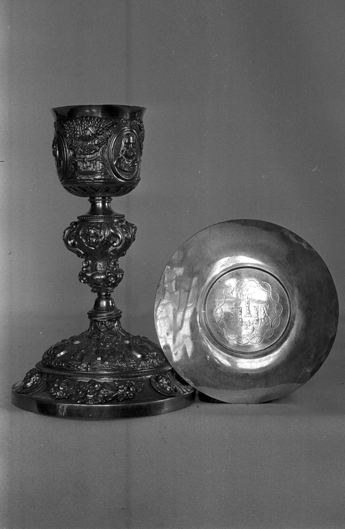 Calice & patène 5, église paroissiale Saint-Pierre, Saint-Paul (Ruffiac)