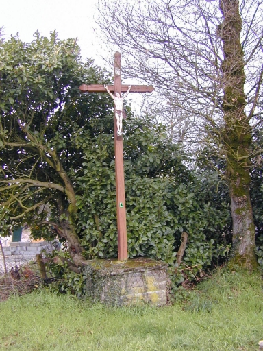 Croix de chemin, près du Plat d'Or (La Chapelle-Bouëxic)