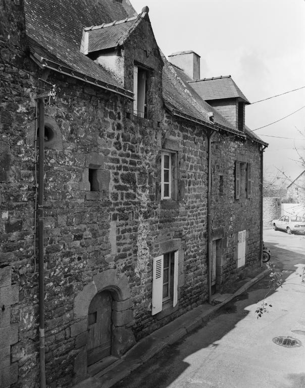 Maison, rue des Vierges (Séné)
