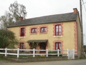 Maison, Bazouges-sous-Hédé, voie communale numéro 7 (Bazouges-sous-Hédé fusionnée avec Hédé pour former la commune de Hédé-Bazouges en 2009)