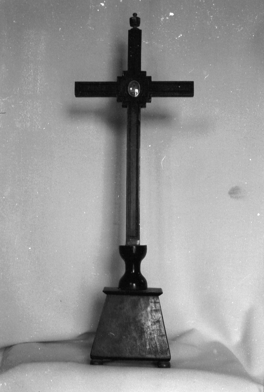 Reliquaire : de Saint François d'Assise, église paroissiale Saint-Aubin (Brandivy)