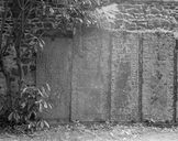 Dalles funéraires (17) (1 à 17), église paroissiale Saint-Sulpice (Fougères)