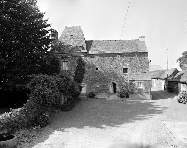 Manoir, Traon Meur (Plouvorn)