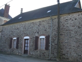 Ferme, route de Forges-la-Forêt (Chelun)