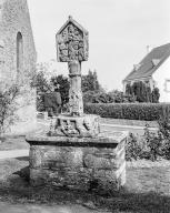 Calvaire, place de l'Eglise (Saint-Avé)