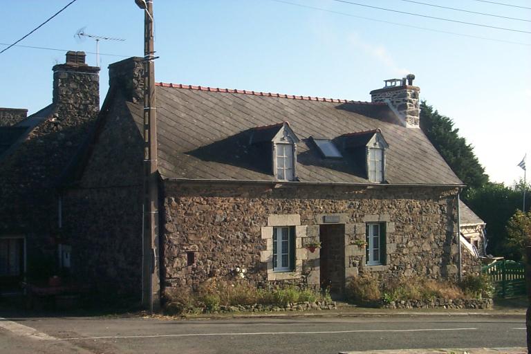 Maison, place du Bourg (Tréveneuc)