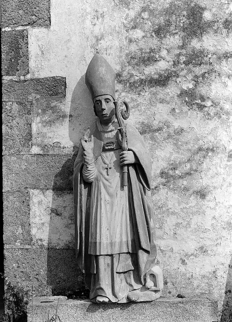 Statue (d'applique, grandeur nature) : saint Corentin, église paroissiale Saint-Jérôme (Cast)