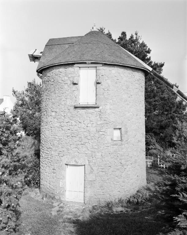 Moulin à farine dit moulin de Granhouet ou de Grann Mein, au sud de Brillac (Sarzeau)