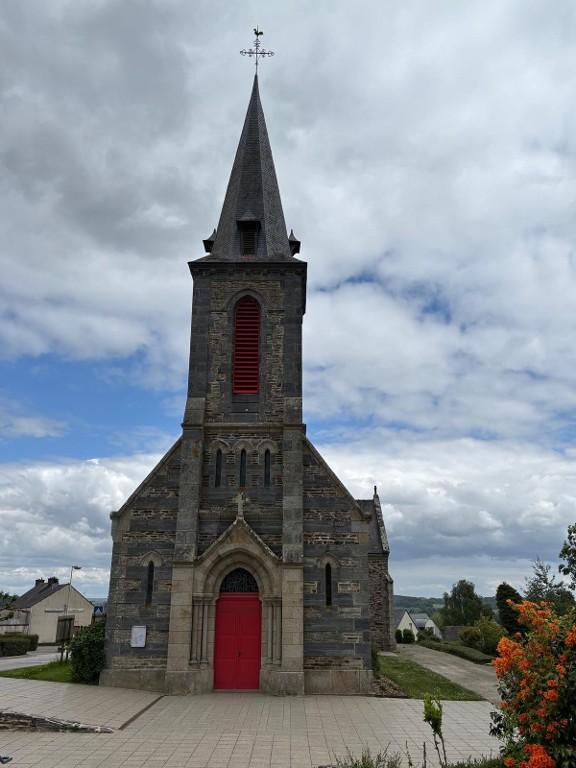 Église paroissiale Saint-François-de-Sales (Quelneuc fusionnée en Carentoir en 2017)