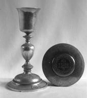 Calice, patène (1), église paroissiale Saint-Justin (Guiler-sur-Goyen)