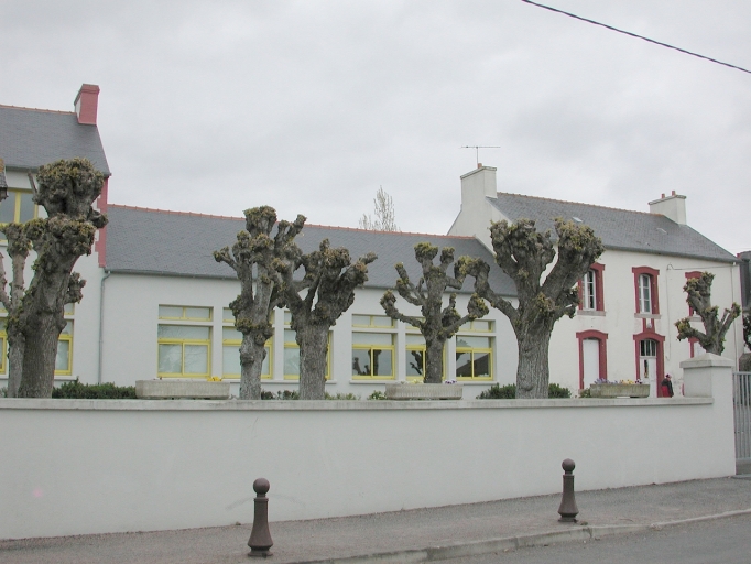 Groupe scolaire Louis Guilloux, 3 rue des Ecoles, les Perrières (Planguenoual fusionnée en Lamballe-Armor en 2019)